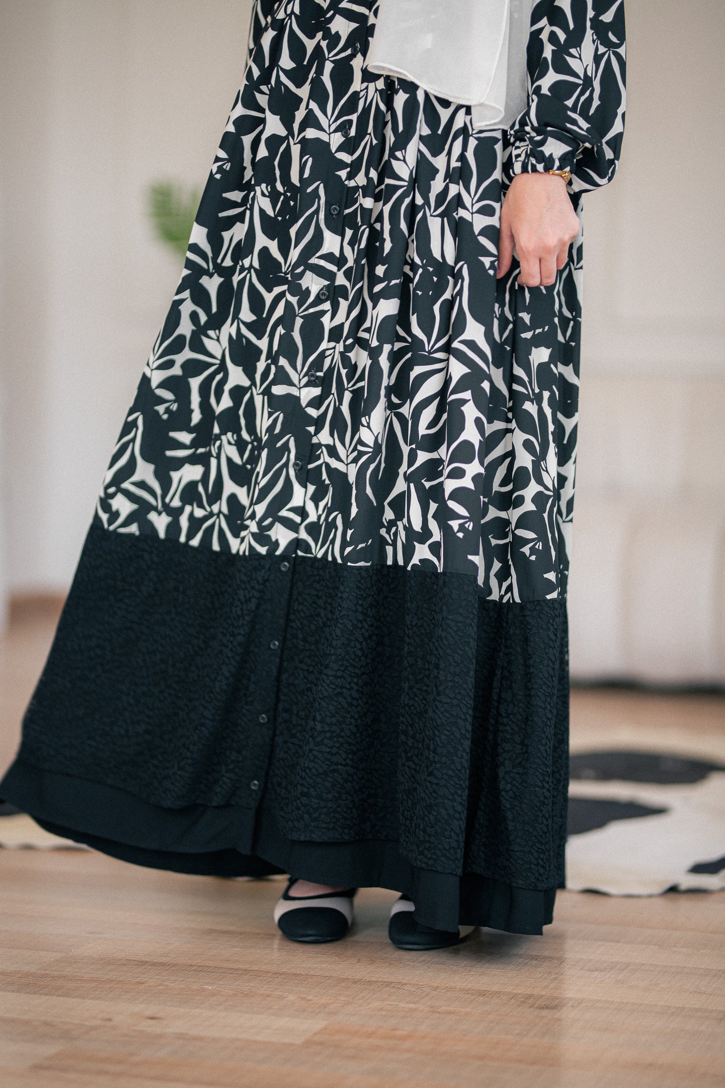 Black & cream crepe Dress with lace Trim