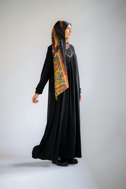 Black shoulder pleated dress