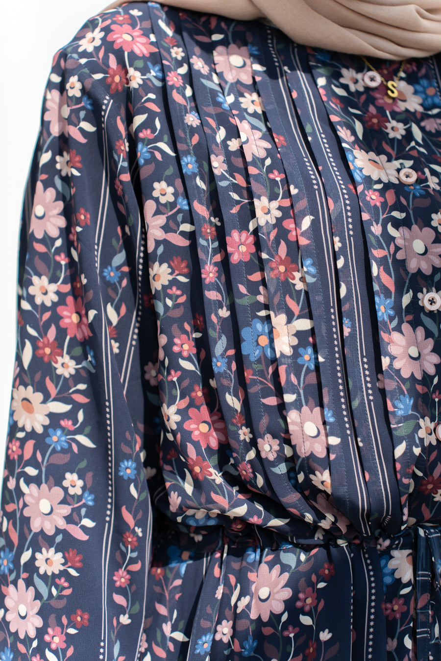 Fully lined chiffon dress / Navy blue