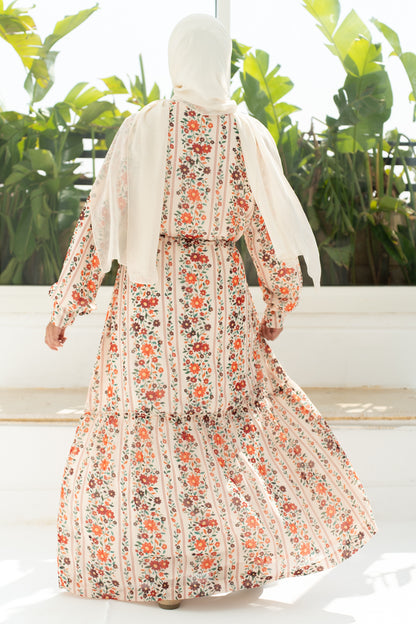 Fully lined chiffon dress / off white