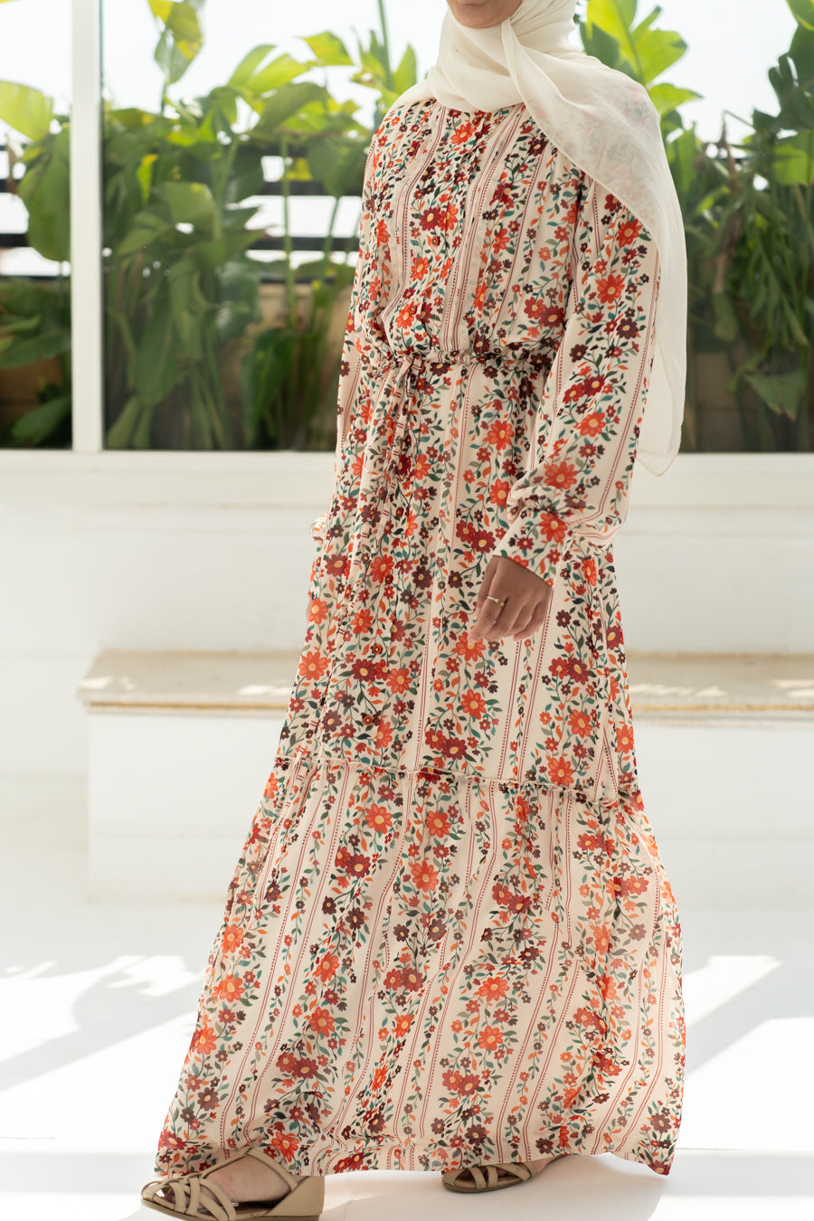 Fully lined chiffon dress / off white