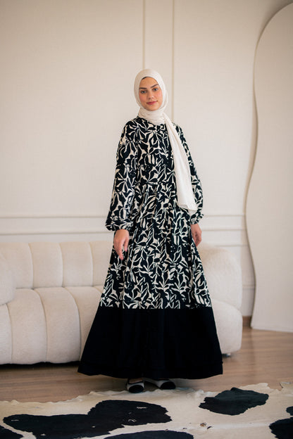 Black & cream crepe Dress with lace Trim