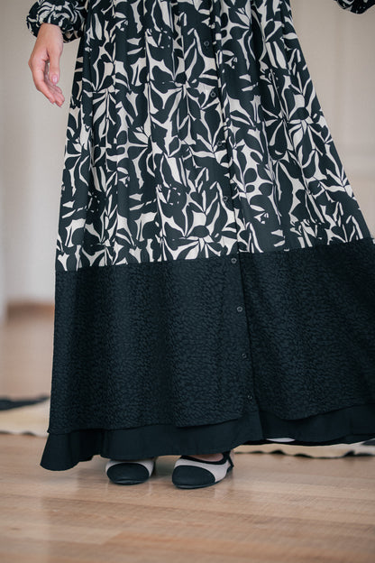 Black & cream crepe Dress with lace Trim